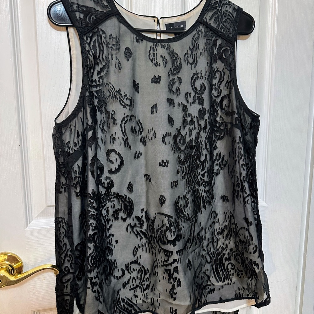 The Limited Large Sleeveless Black Lace Over Cream Shell - Picture 4 of 5